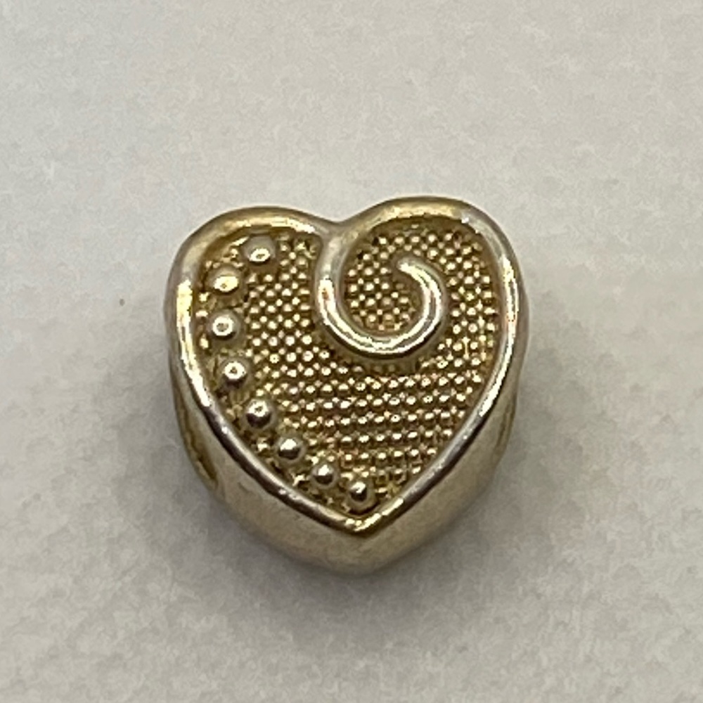 Heart charm bead Silver tone color